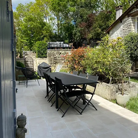 Le Clos Des Grands Frenes Pons Exterior photo