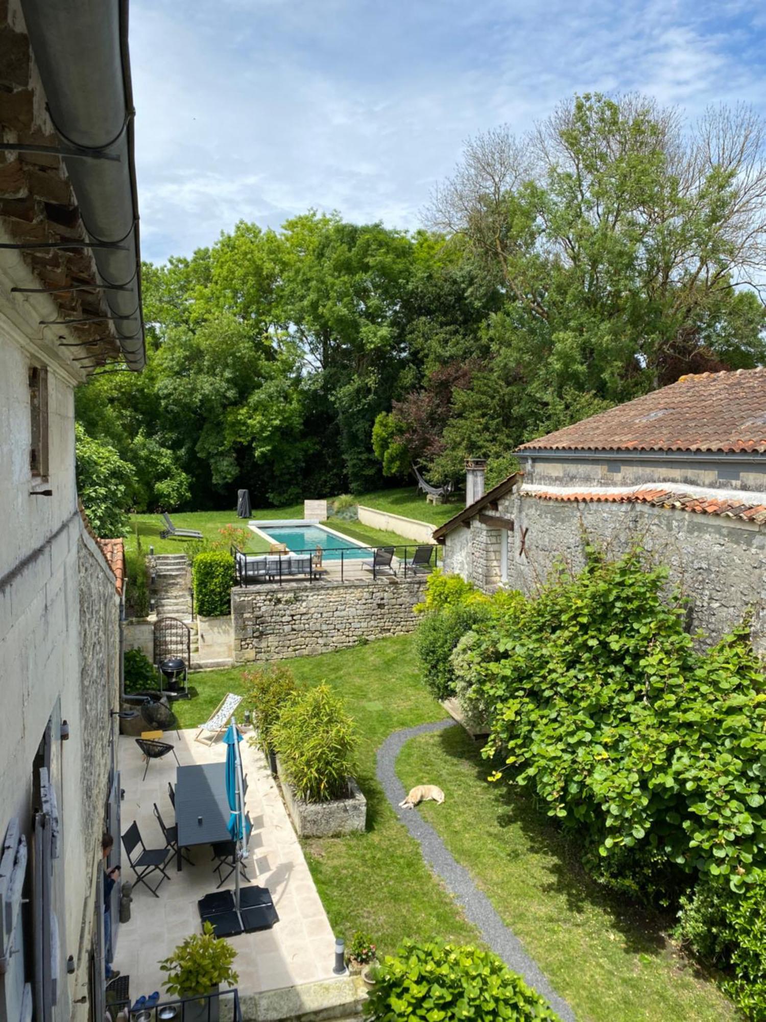 Le Clos Des Grands Frenes Pons
